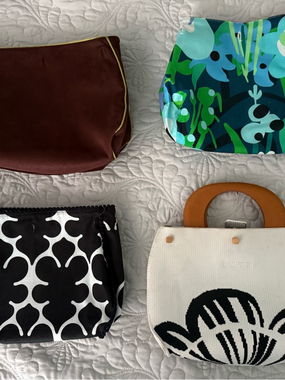 Leslie Evers Colorful Floral Tote Bermuda-style Handbag with 3 reversible covers - Picture 3 of 11